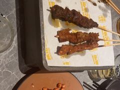 -威记烧嘢·南宁烧烤·超级生牛(绿地店)