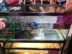 -J Daeng Seafood