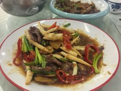-双月饭店·20年老字号(新村店)