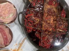 -正贰捌经重庆老火锅(建设路店)