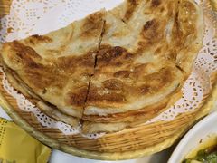 -大城小院饭店(博隆广场虹桥店)