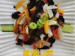 -爱月宝月嫂·育儿嫂