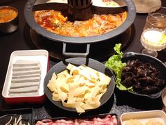 -晓宇重庆火锅(西安荟聚店)