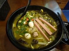 -渝和喵叔米线(南坪万达店)
