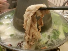 -洞庭洲·防空洞火锅·烧烤·铜锅涮肉(新百广场店)