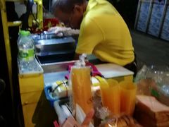 -詹爷爷乌节路街头冰淇淋