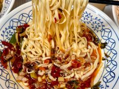 -李与白包子铺(桐梓林店)