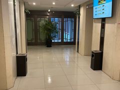 -网鱼电竞酒店(上海惠南地铁站店)