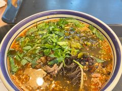 -云阿蛮云南生烫牛肉米线(奉贤路店)