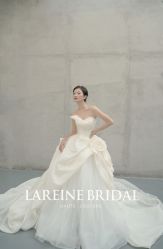 点击看大图 -拉瑞娜LaReine婚纱礼服高级定制