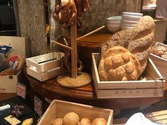 -咖啡苑自助餐厅·中国大饭店