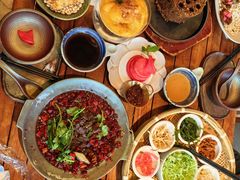 -包整·丝娃娃(一览甲秀楼风景店)