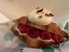 波本威士忌树莓可颂-PAOPAO Bakery&Café(港汇店)