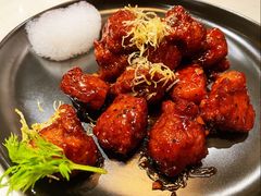 红酒泡沫牛仔粒-荟廷·晶萃(陆家嘴尚悦湾店)