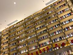 等候区-深影国际影城(学院南路店CGS中国巨幕店)