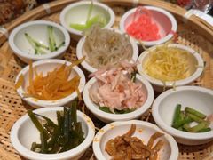 -包整·丝娃娃(一览甲秀楼风景店)