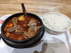 -万和春排骨砂锅米饭(新业广场店)
