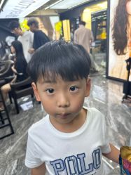 -藤野造型•烫染专业店