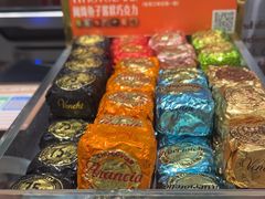 -VENCHI 闻绮(北京国贸商城店)