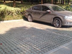 -金匮公园-南入口停车场