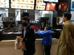 -麦当劳(宝山大厦店)