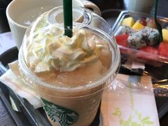 -星巴克(西藏路店)