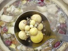 -广味炭炉鸡煲(宝业路分店)
