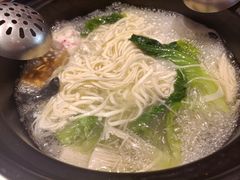 -东椰·海南椰子鸡火锅(朝阳门店)