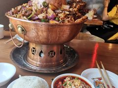 -炉小二铜锅牛蛙•川湘菜(三里屯店)