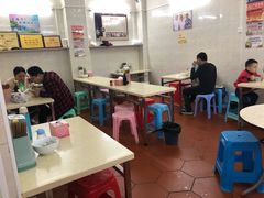 大堂-非遗·爱西干面(小公园总店)