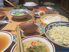 -洱火云南酸菜牛肉火锅(石景山当代商城店)