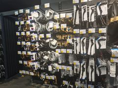 -迪卡侬(西三旗店)