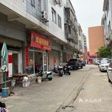 2个人在高明干掉一只鸡