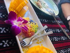 -Tikky Cafe