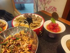 -万重锦·人文川菜馆(骡马市店)