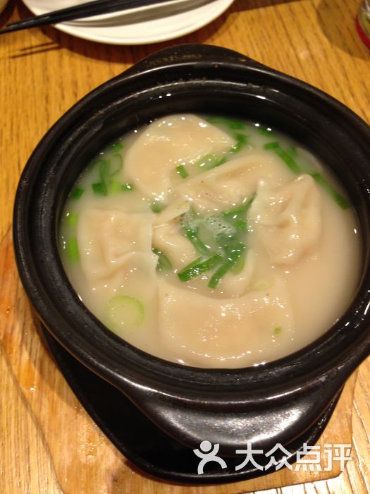 猪骨汤煮日式饺子