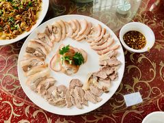白灼猪手-鹅香阁私房菜(一鹅五味)