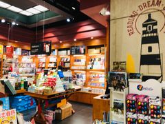 -西西弗书店&矢量咖啡(壹方购物中心店)