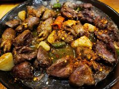 -老东镇啤酒屋海鲜加工·蒸汽海鲜·海鲜烧烤(台东店)