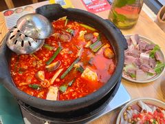 -黔二妞地摊火锅(龙华清湖店)