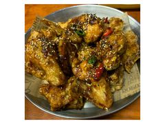 -BHC炸鸡(明洞总店)
