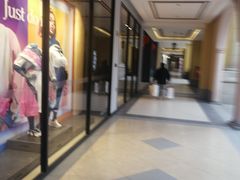 -首创奥特莱斯(西安店)