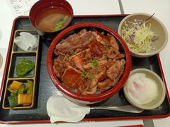 -牛邸·烧肉饭(来福士店)