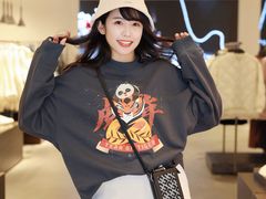 -URBAN REVIVO(七宝领展广场店)