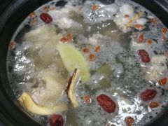 -濠轩阁特色生蚝火锅(水湾路店)
