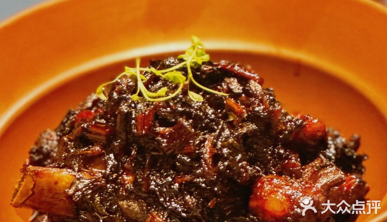 一口酥烂红烧肉的幸福