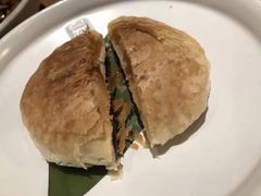 现烤鲜花饼-云海肴云南菜(正大广场店)