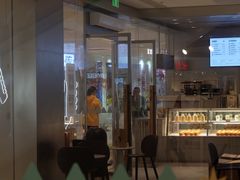 门面-喜茶(杭州滨江宝龙店)