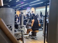 -威克健身游泳(万菱汇店)