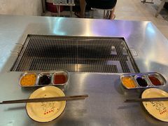 -马路牙子烧烤音乐酒馆(望京店)